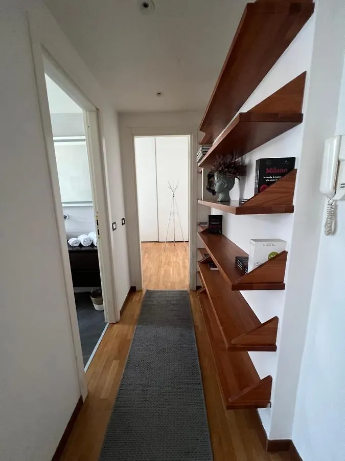 Rebecca'S Milano Collection: Manzoni Apartment Italy