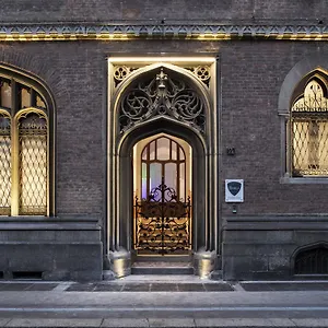 Hostel Babila & Bistrot, Mediolan